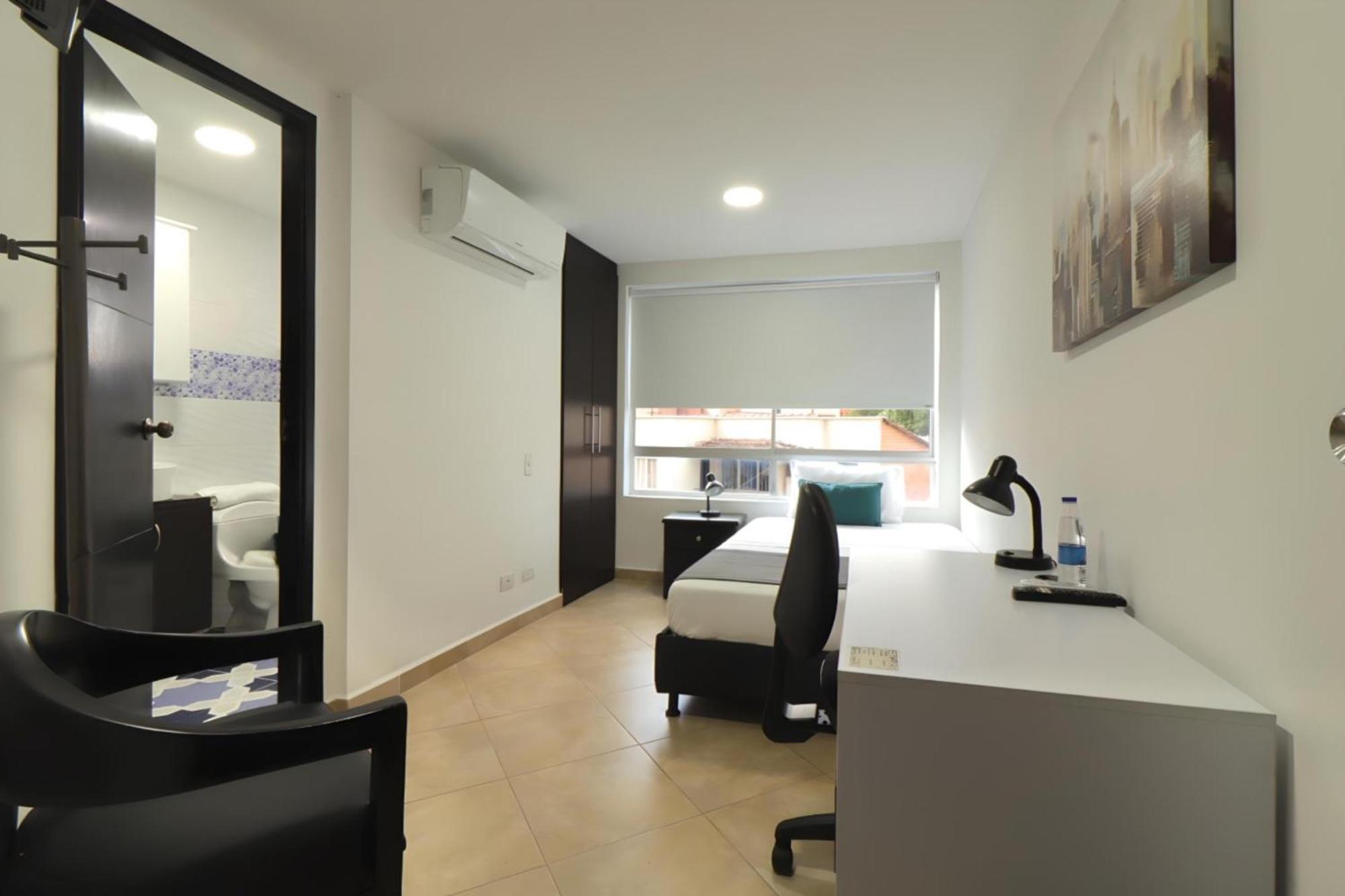 Ayenda Coliving La 78A Hotel Medellin Luaran gambar